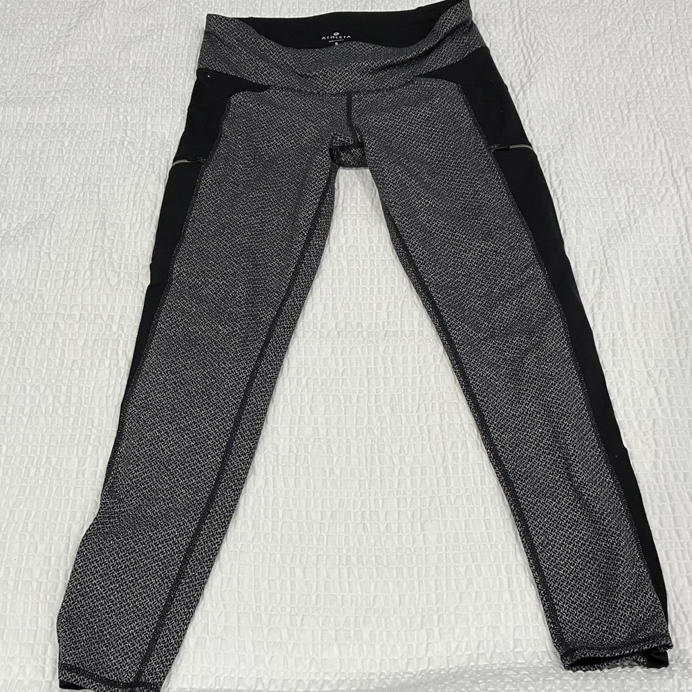 Athleta Black and Gray Criss Cross Patterned Leggings